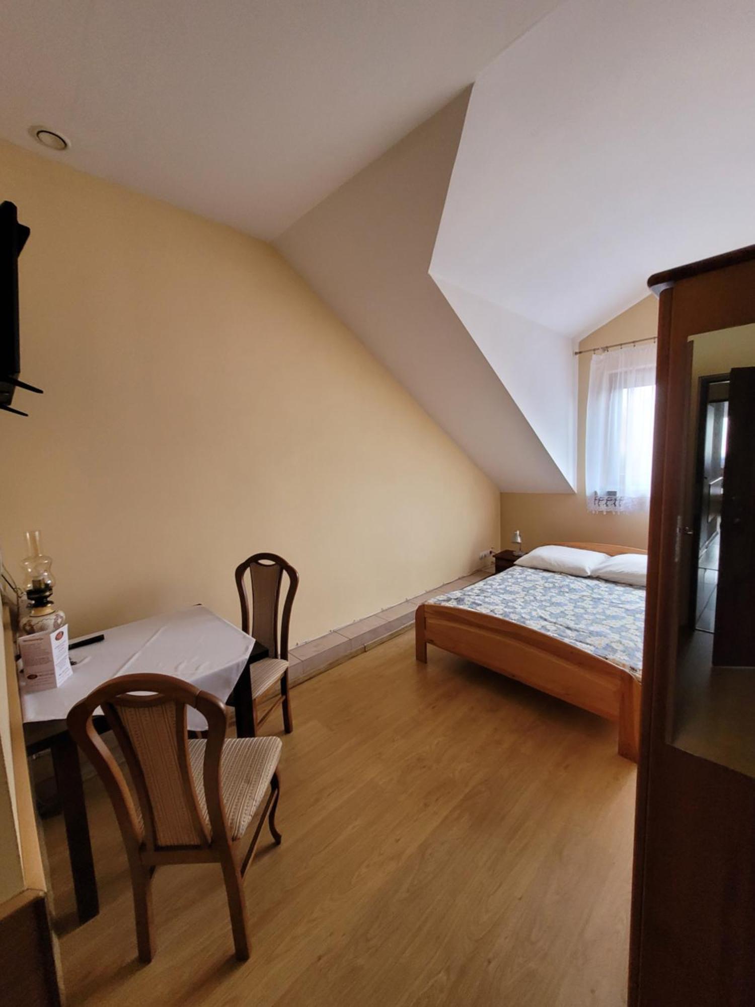 Hotel Złota Róża Sedziszow Exterior foto